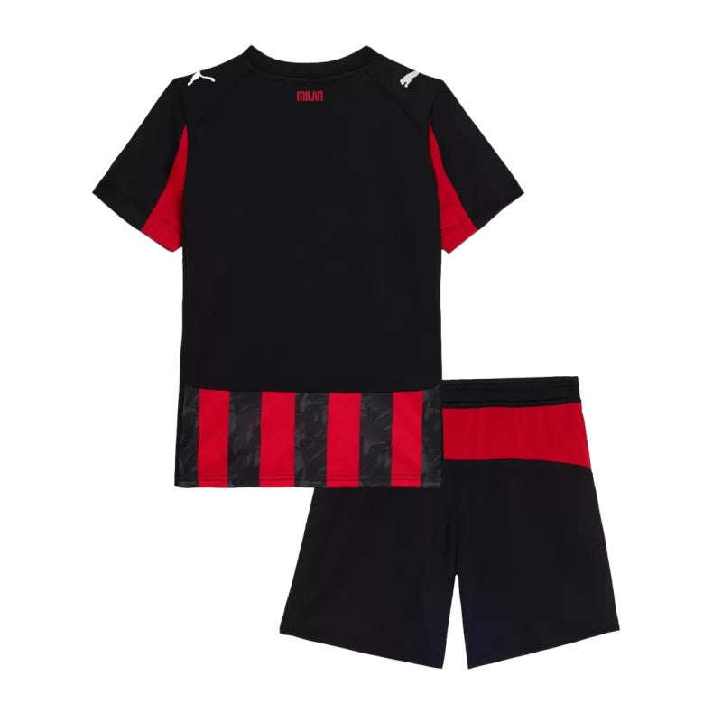 Maillot domicile rouge et noir PUMA de l’AC Milan 2025/26 pour enfant