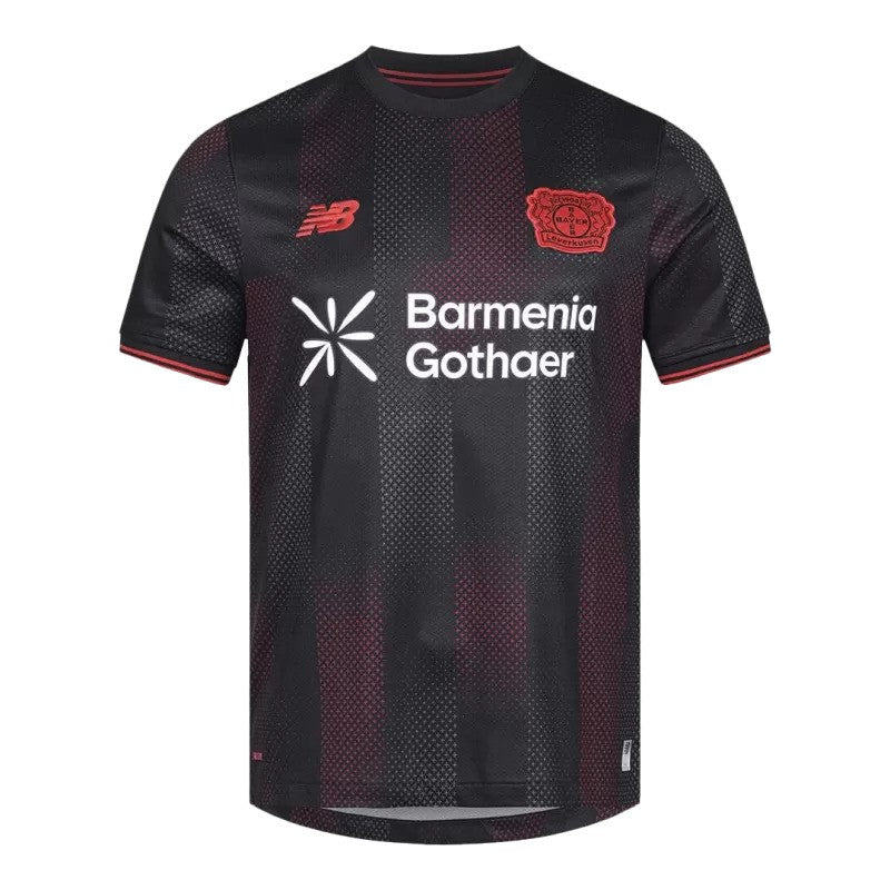 Maillot domicile rouge et noir New Balance du Bayer Leverkusen 2025/26