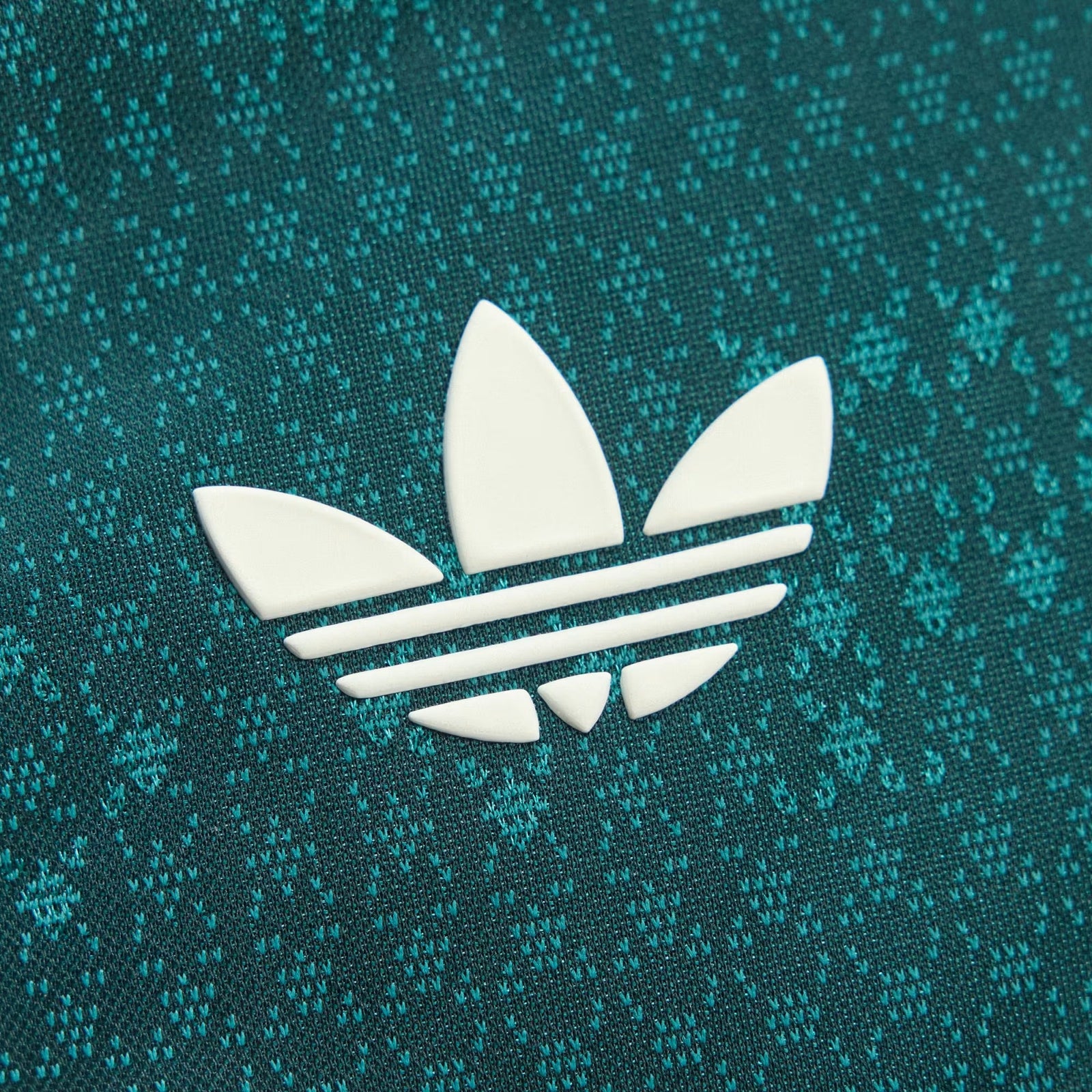 Maillot extérieur adidas du Real Madrid 2026/27 en version joueur